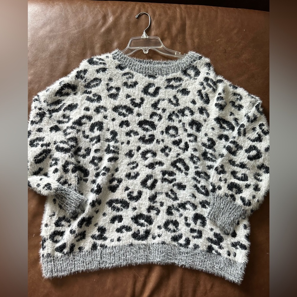 Leopard sweater